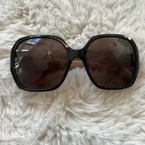 Burberry | Accessories | Burberry Tortoise 486 Sunglasses  display picture 3